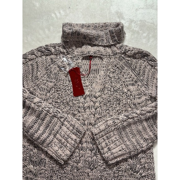 NEW Jennifer Lopez Turtle Neck Sweater Women's Size Medium NWT - Picture 7 of 12